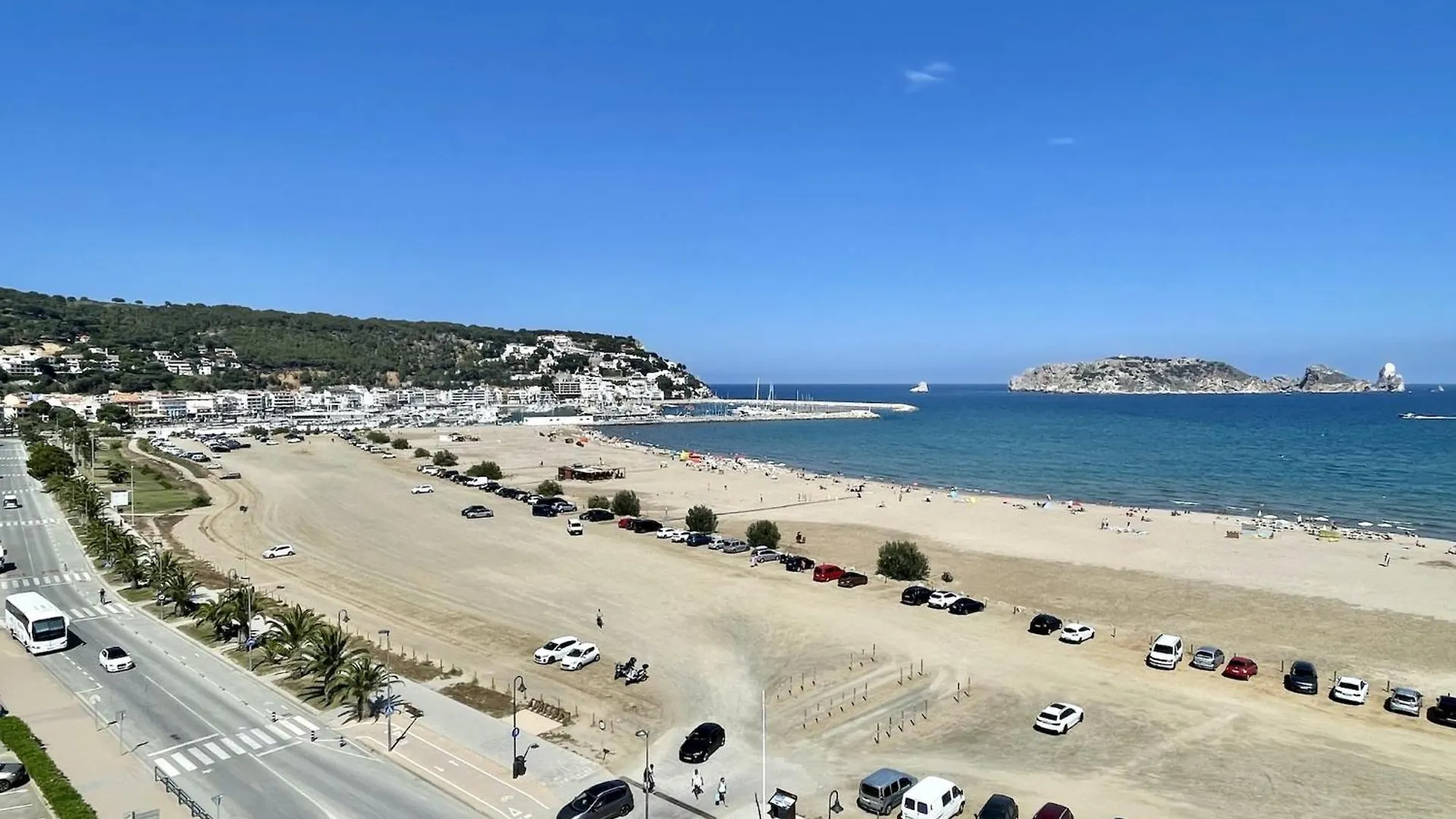 The Apartment In Estartit Has 2 Bedrooms L'Estartit Spain