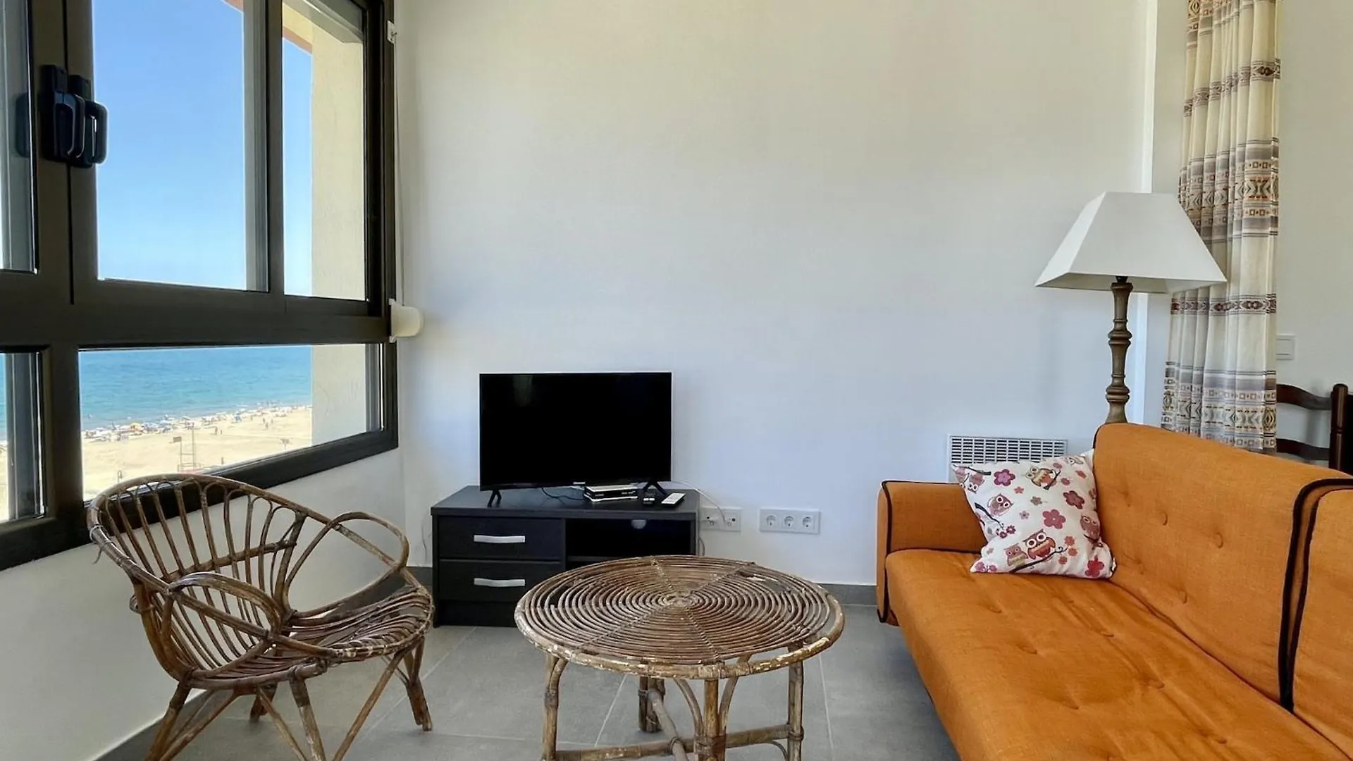 The Apartment In Estartit Has 2 Bedrooms L'Estartit Spain