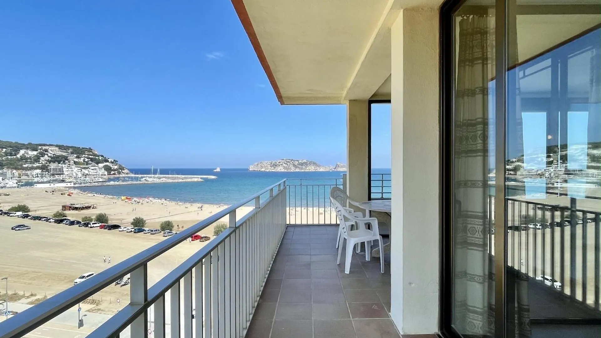 The Apartment In Estartit Has 2 Bedrooms L'Estartit