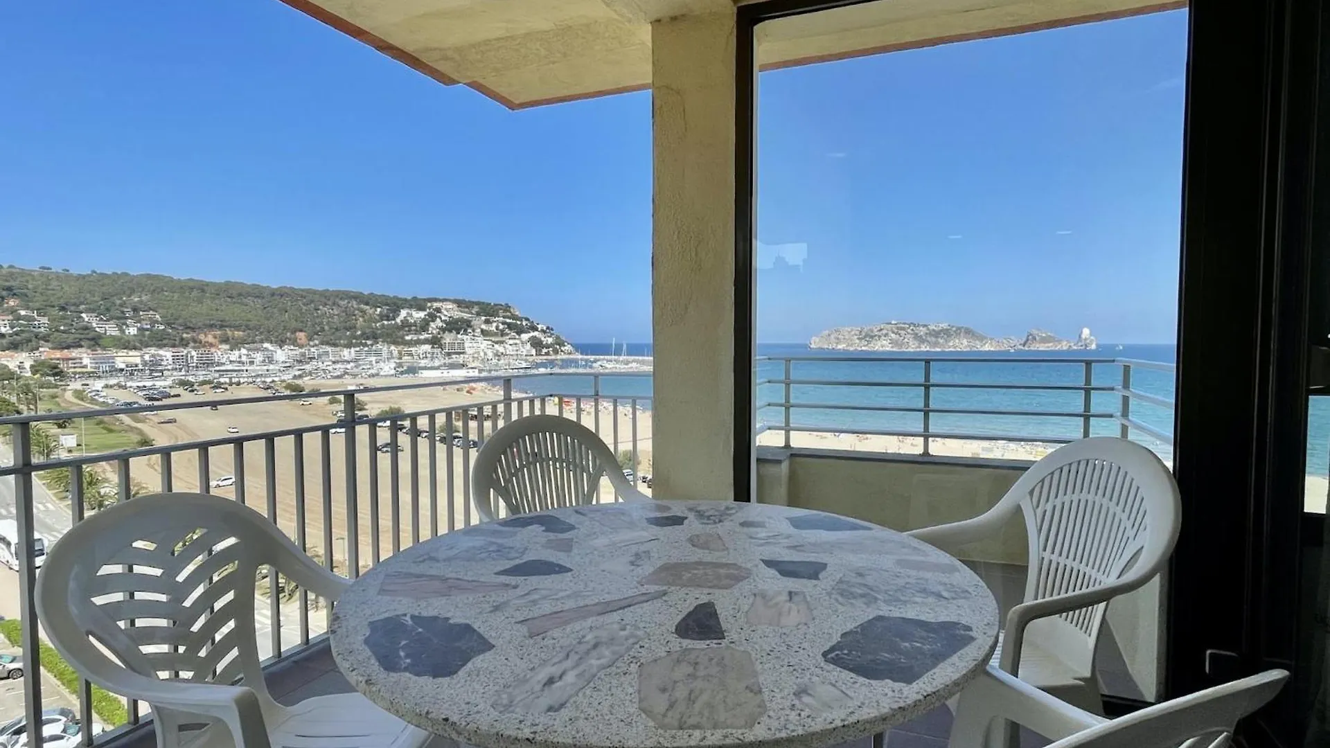 The Apartment In Estartit Has 2 Bedrooms L'Estartit