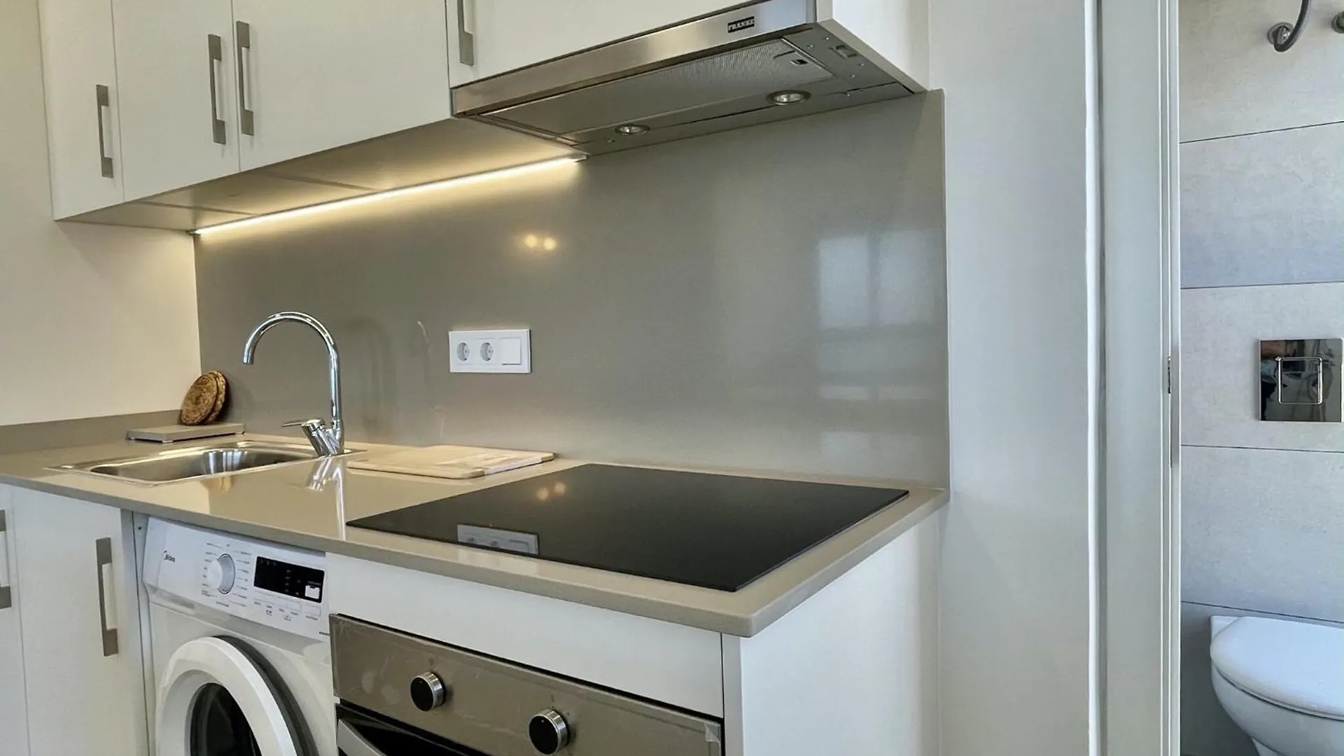 The Apartment In Estartit Has 2 Bedrooms L'Estartit